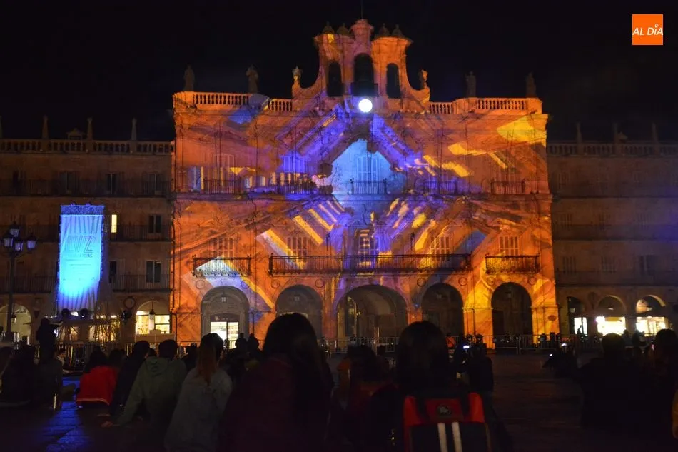 Último ensayo general antes de la inauguración de Luz y Vanguardias