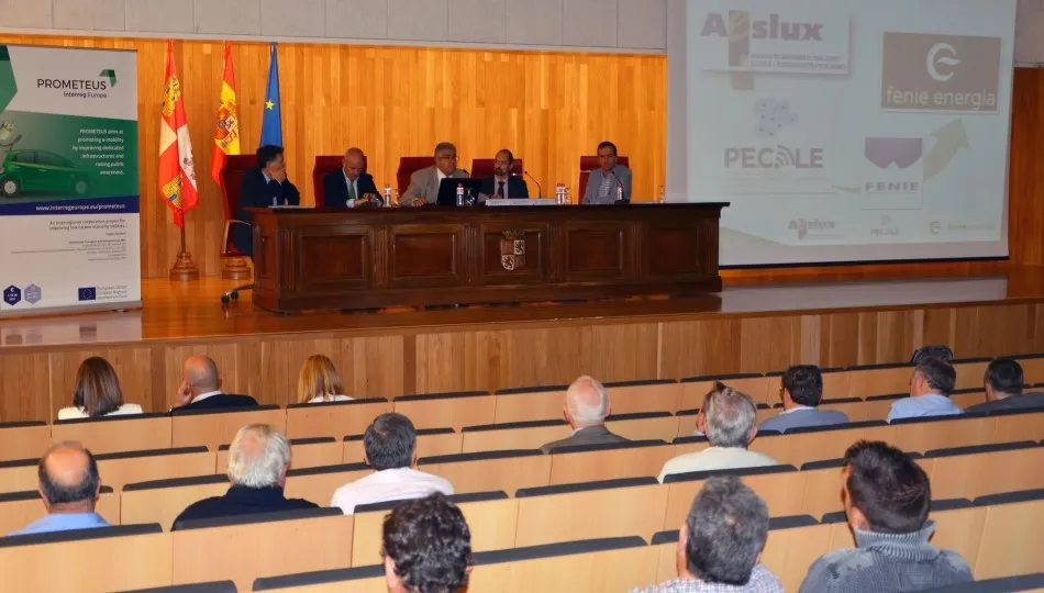 Jornada de difusión sobre movilidad eléctrica organizada por la Delegación Territorial de la Junta de Castilla y León en Salamanca