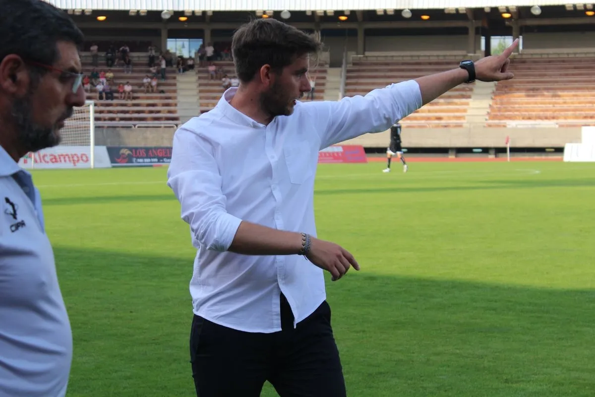 Cortés, en Compostela