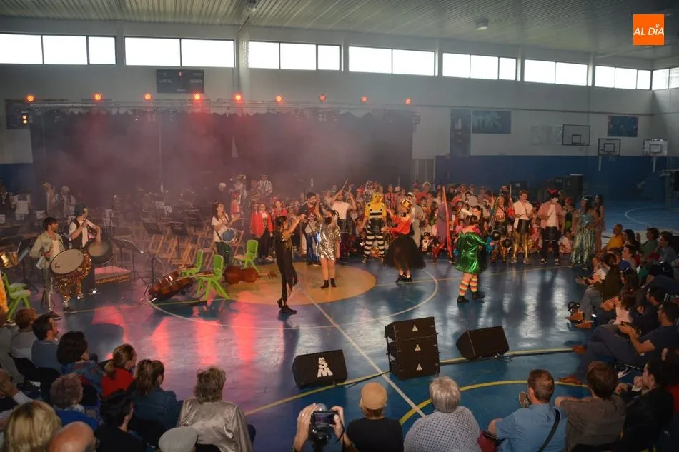 El gran show, en Villamayor / Lydia González