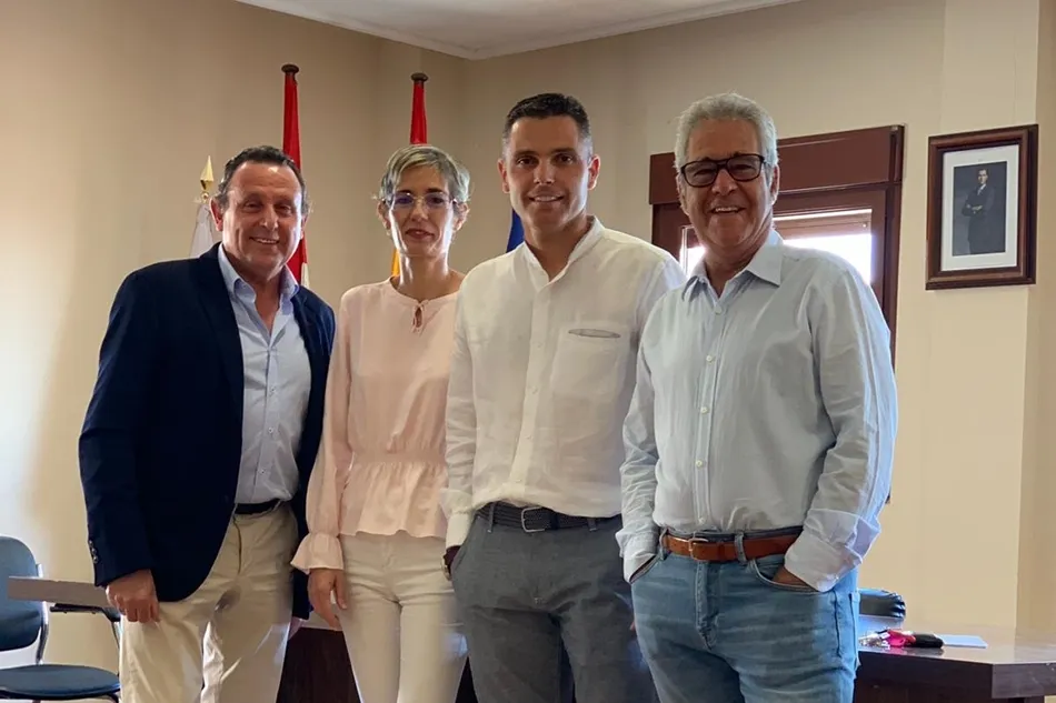 El alcalde junto a los concejales de Ciudadanos del equipo de Gobierno.