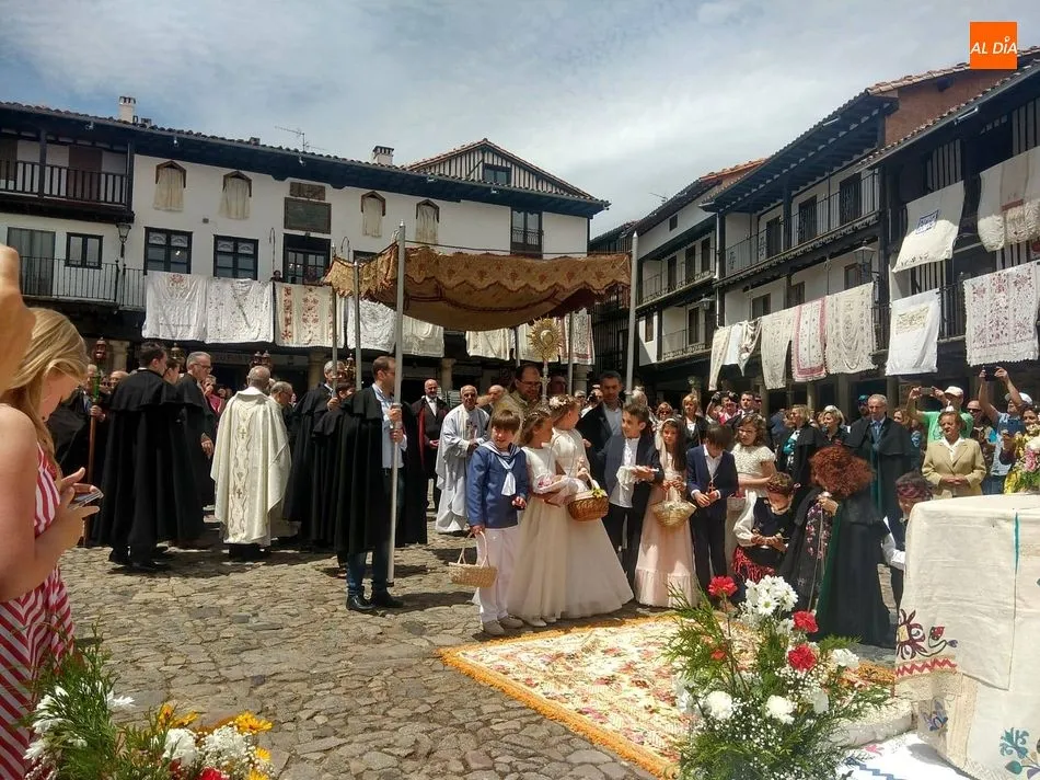 La Alberca luce sus mejores galas en el Corpus