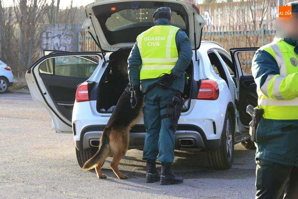Imagen de archivo de un control de drogas en Salamanca de la Guardia Civil.
