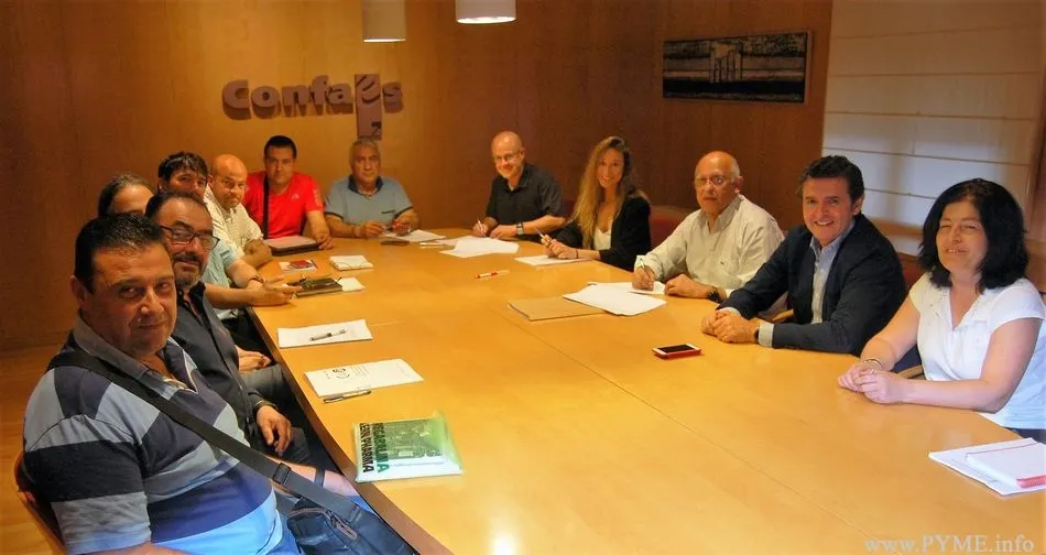 Firmado el convenio de Transporte de Viajeros por Carretera que contempla un incremento salarial...