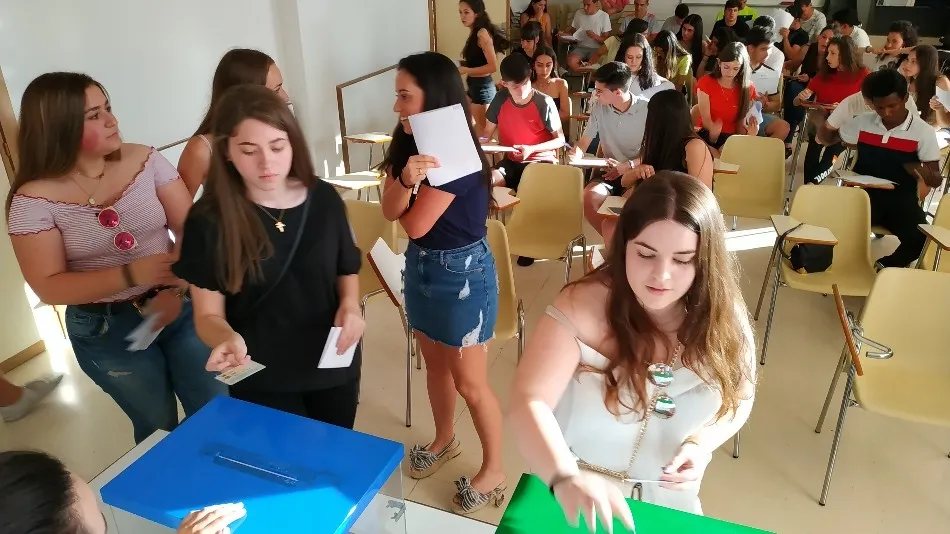 Silvia Cuervo Martín, Blanca González Alonso, Cristina Martín Hernández, Sara Ramos Gómez y...