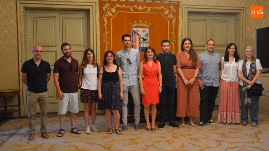 La concejala de Educación ha entregado los premios a los ganadores. Foto de Lydia González