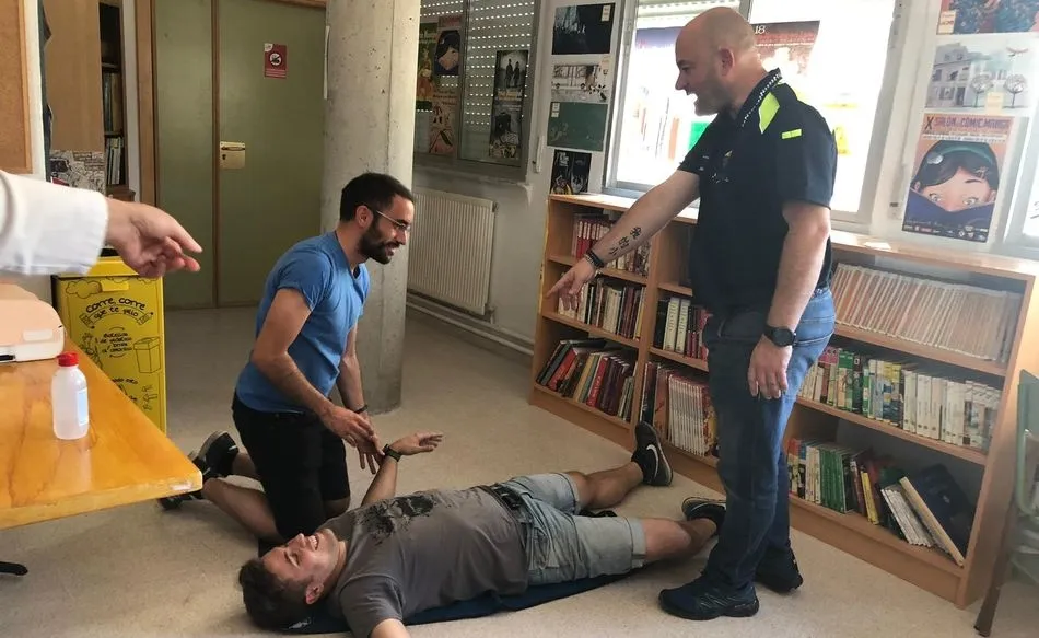 Durante este mes de julio, un total de 25 profesores del colegio han realizado el Curso de Reciclaje de Soporte Vital Básico y DESA