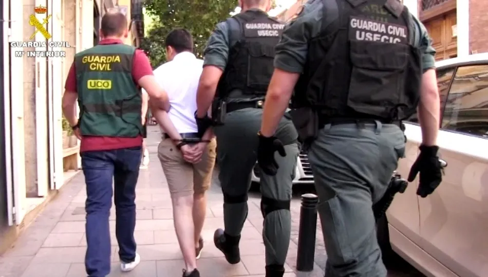 Aunque esta operación se inició hace aproximadamente un año por parte de la Guardia Civil, es posible que J.A.F llevase cerca de tres años cometiendo este tipo de estafas 