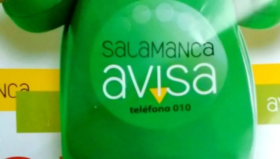 El servicio atiende pequeñas incidencias que afectan al pavimento, como baldosas rotas o baches en la calzada; a parques y jardines (desperfectos en juegos, en espacios verdes o arbolado); al alumbrado público, o al mobiliario urbano