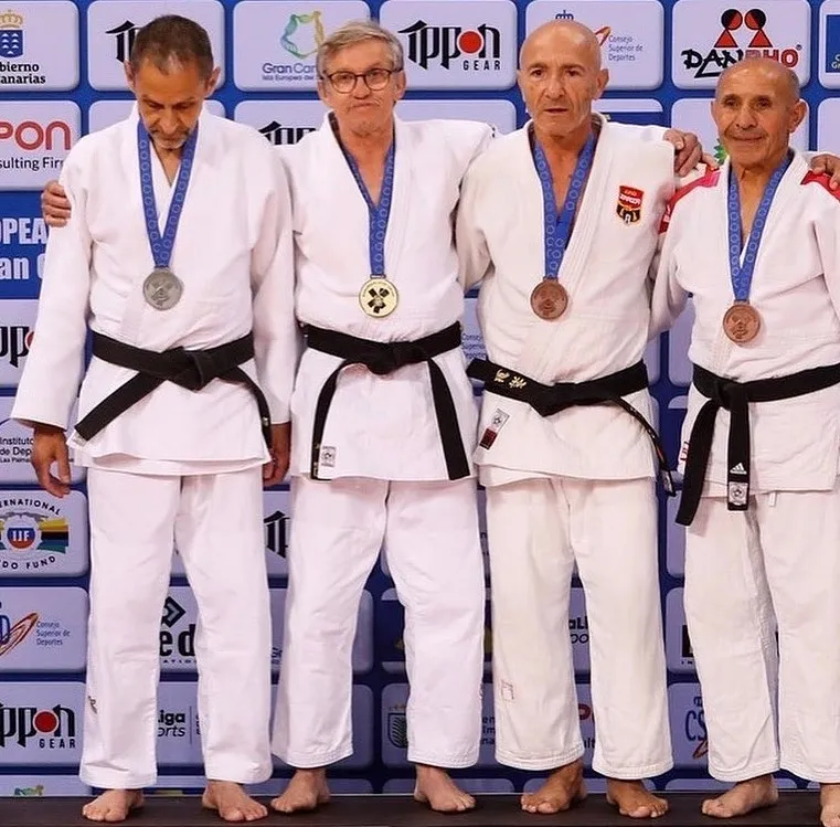 Julio Vicente, en el podio