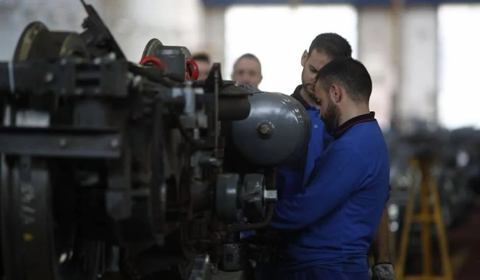 Trabajadores en una empresa.
