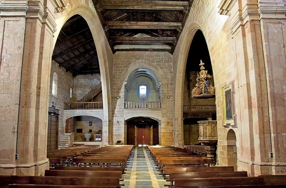 Iglesia de San Pedro Apóstol de Cantalpino. Foto: Manuel Lamas