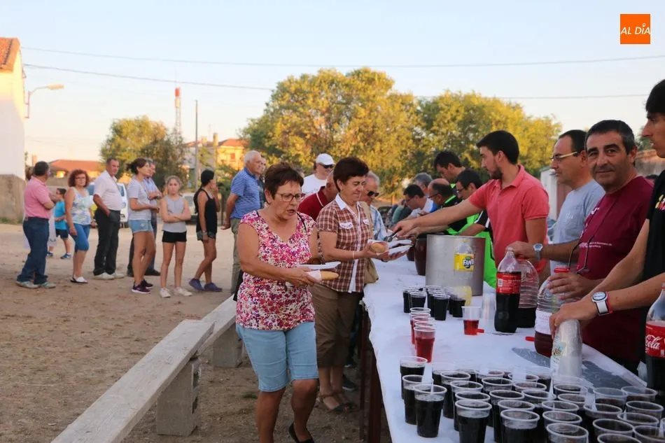 Los vecinos de Cerralbo enfilan la recta final de las fiestas de Los Perdones con una parrillada  