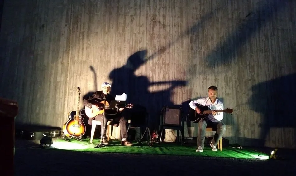 El público pudo disfrutar de un agradable concierto del grupo salmantino El Hombre Tranquilo