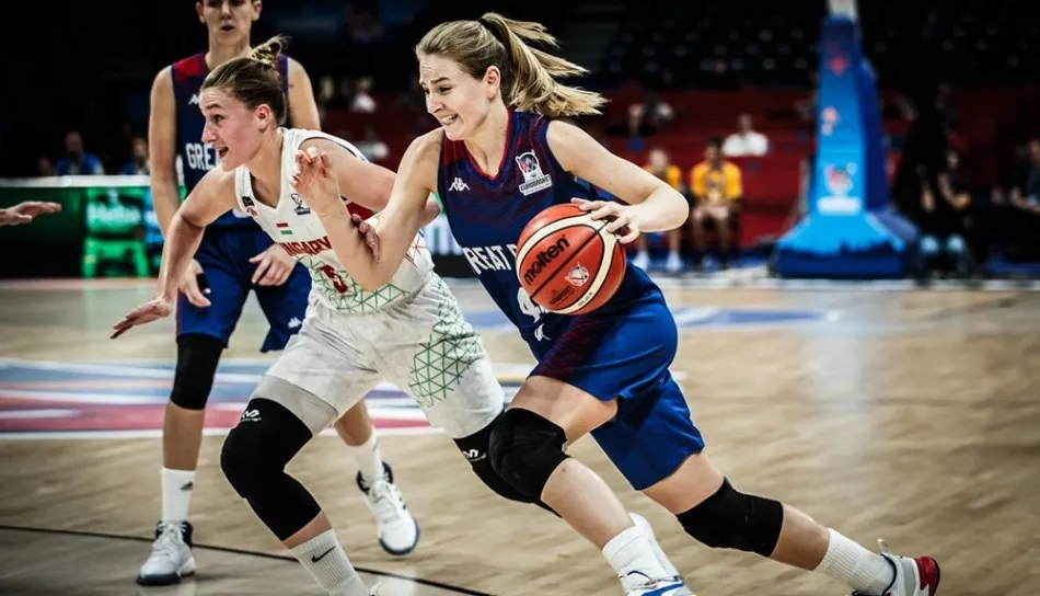 Karlie Samuelson en un partido con Gran Bretaña