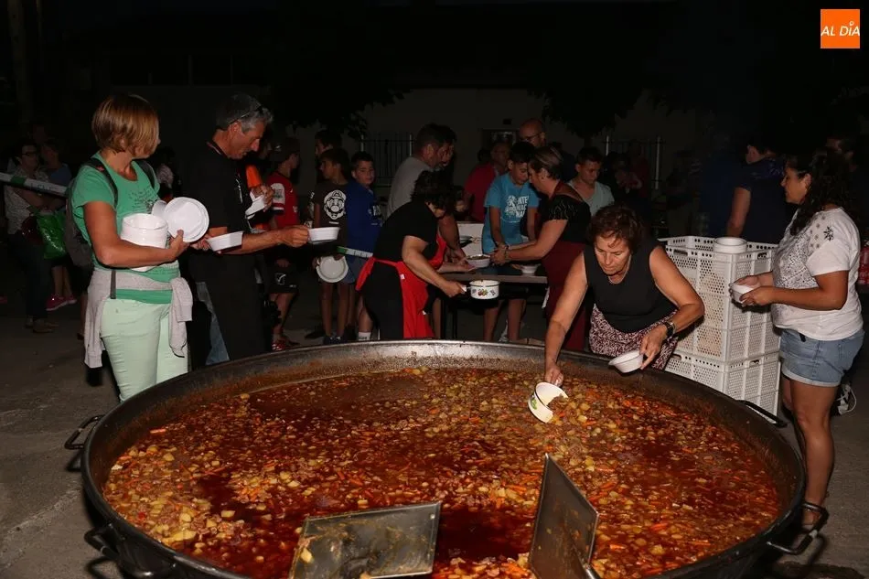 Caldereta solidaria de la semana cultural del año pasado