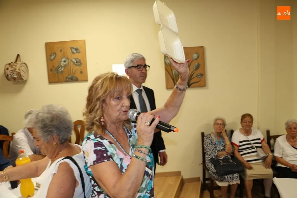 Los mayores de Linares de Riofrío celebran su festiva jornada