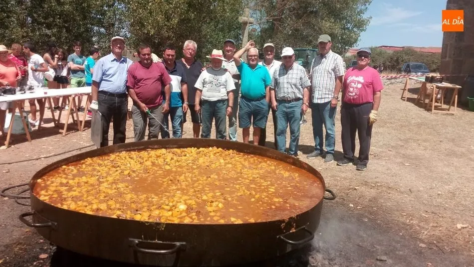 La Asociación de Cazadores de Sobradillo invita a los vecinos a carne con patatas  