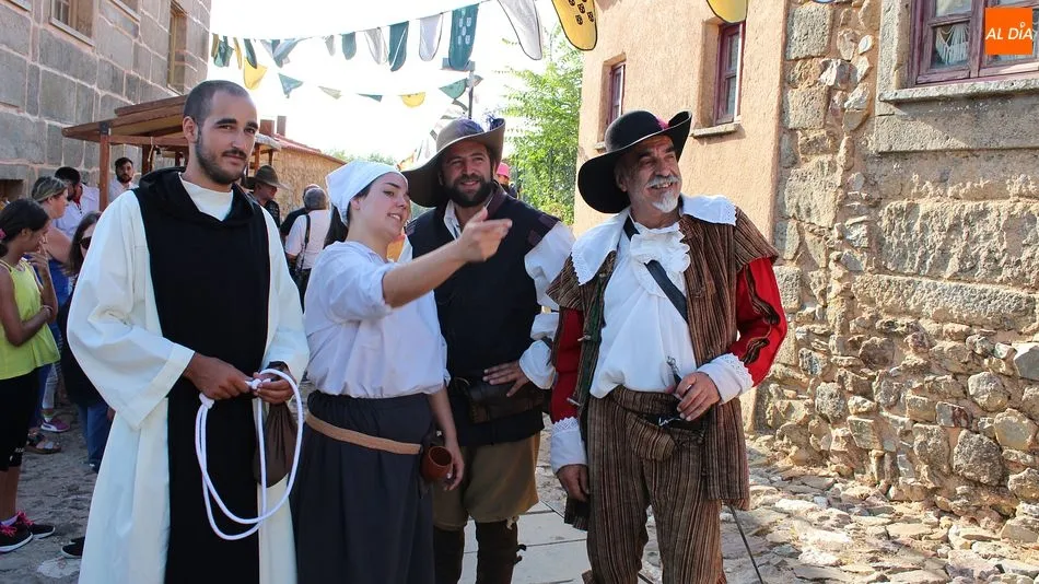 Las adoquinadas calles de Castelo Rodrigo se visten de color para recibir a muchos visitantes/ Fotos: Martín-Garay