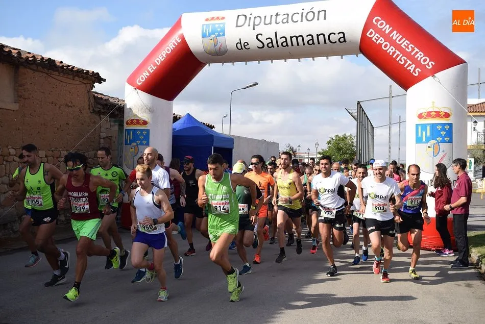 Salida de la I Carrera Popular de San Morales
