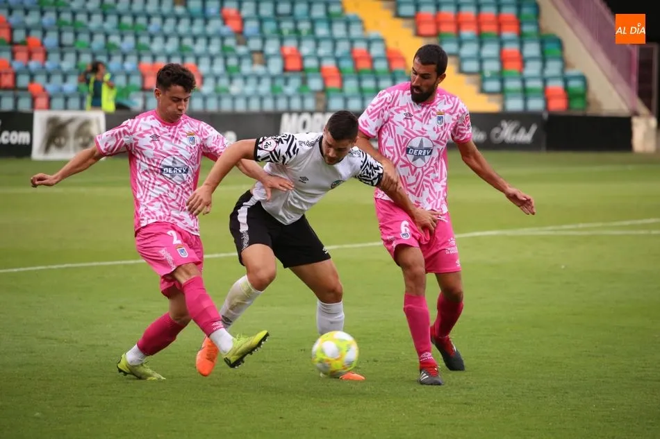 Una acción del Salamanca UDS-Badajoz