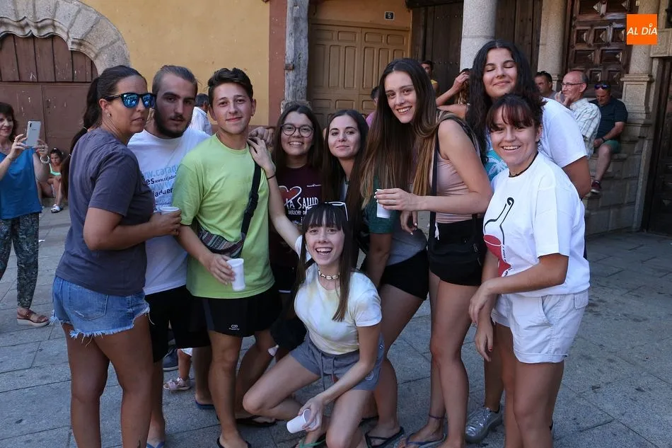 Sotoserrano celebra una animada fiesta del vino