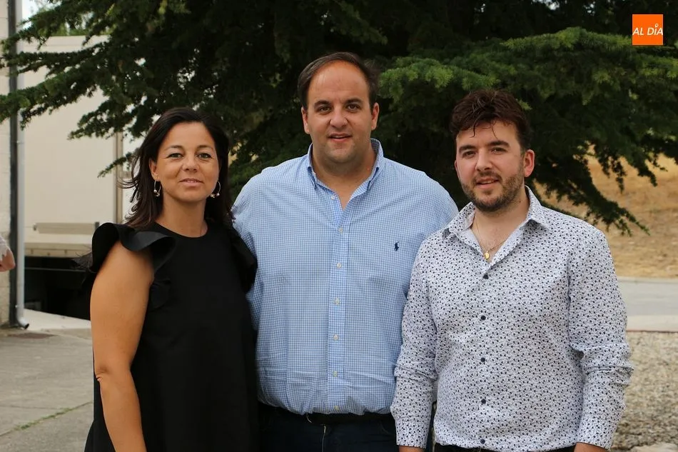María Jesús Moro, Roberto Martín y Roberto Hernández