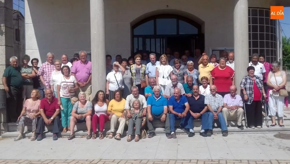 Los mayores de Encinasola de los Comendadores retoman la actividad asociativa  