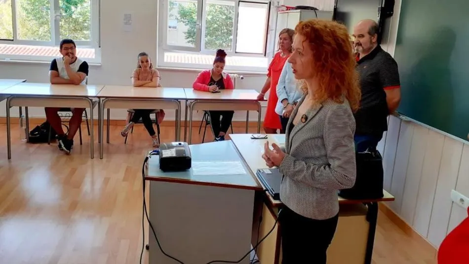 La concejala de Familia e Igualdad de Oportunidades, Ana Suárez, ha supervisado, mediante una visita a sus instalaciones, la puesta en marcha del programa ‘Postigo Ciego’