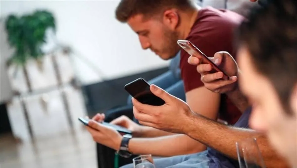 Cuatro de cada diez parejas se conoce a través de Internet