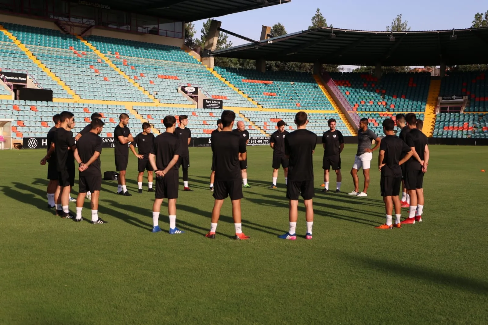 Un entrenamiento del filial