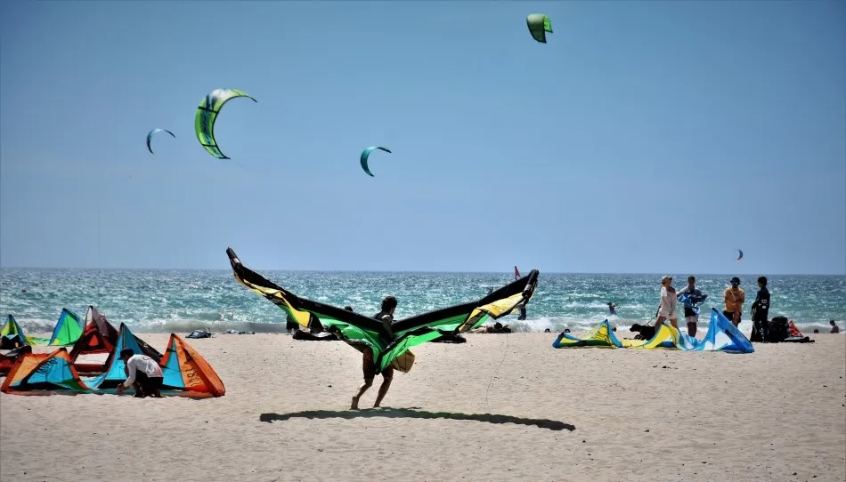 Detesto volar con todas mis fuerzas, aunque soy perfectamente capaz de superarlo y sentarme de nuevo entre dos desconocidos