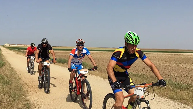 La II Ruta Ciclista Entre Lagunas y Campiñas de Rágama se celebra este domingo
