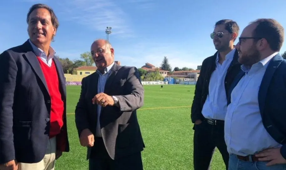 Carlos García Carbayo, alcalde de Salamanca, visita el campo Reina Sofía