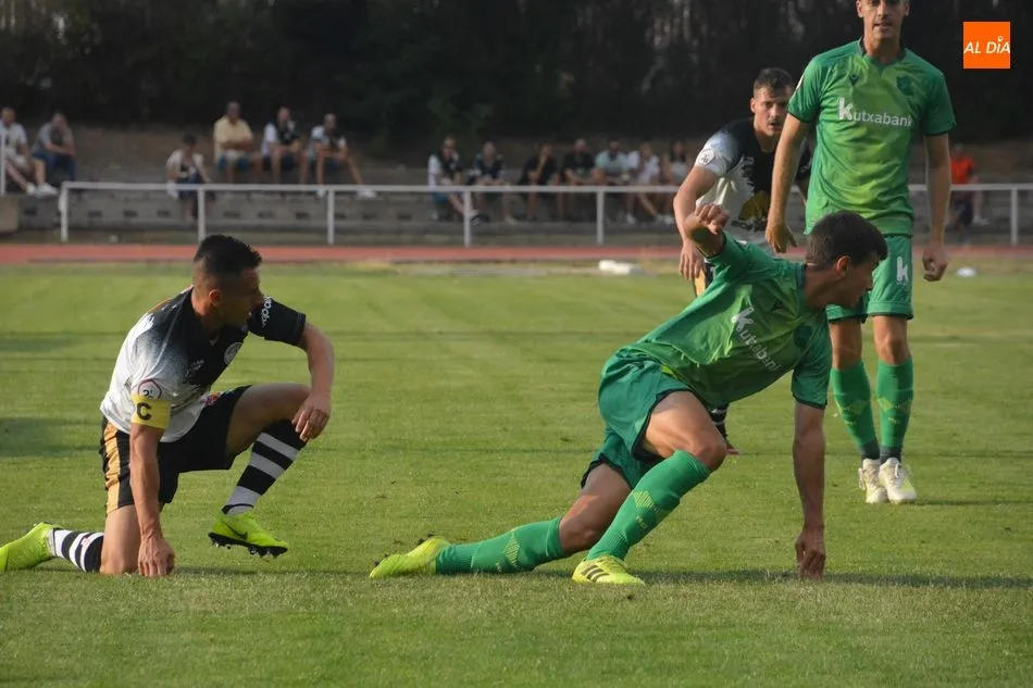 Piojo, ante el filial de la Real Sociedad