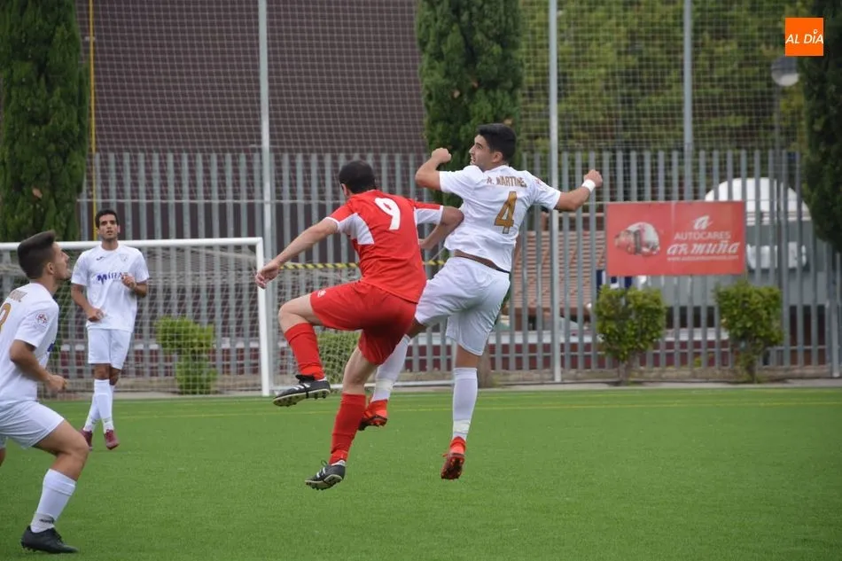 Una acción del derbi / Lydia González