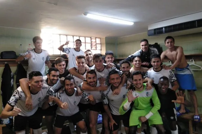 El Salamanca UDS B celebra el triunfo