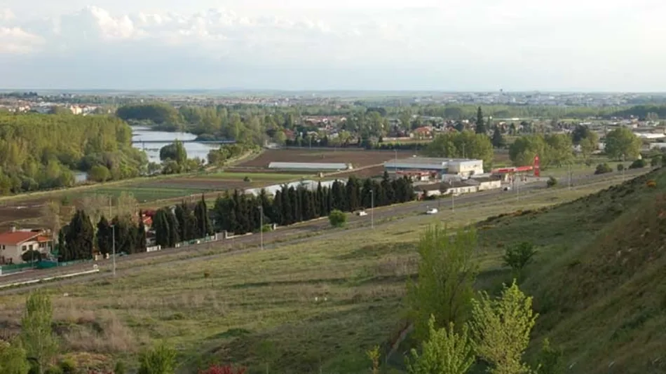 Los municipios del alfoz, como Cabrerizos, entre los que tienen las rentas por hogar más altas