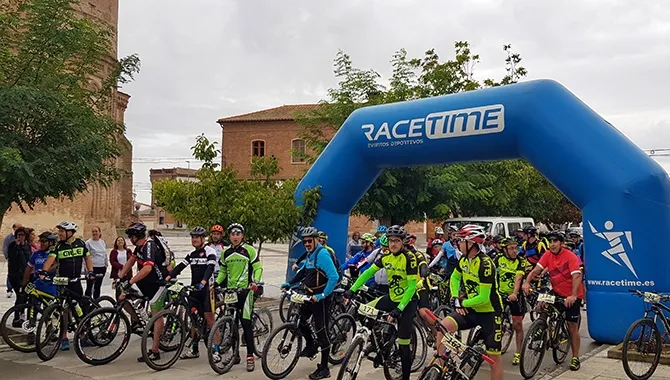 La II Ruta Entre Lagunas y Campiñas de Rágama atraía a 70 corredores este domingo
