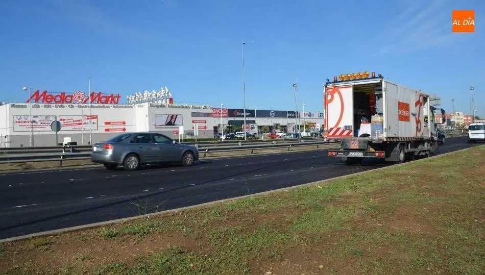 Arrancan las obras de acondicionamiento de la autovía A-50 en Santa Marta de Tormes. Foto: Lydia González
