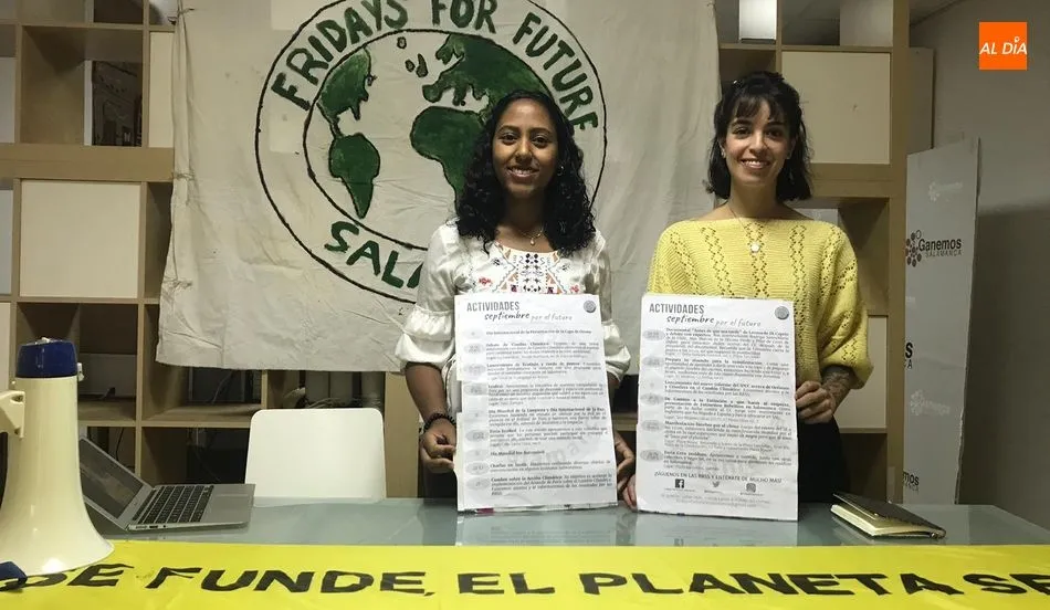 Paula Reyes y Tania Anaya, portavoces de Fridays for Future