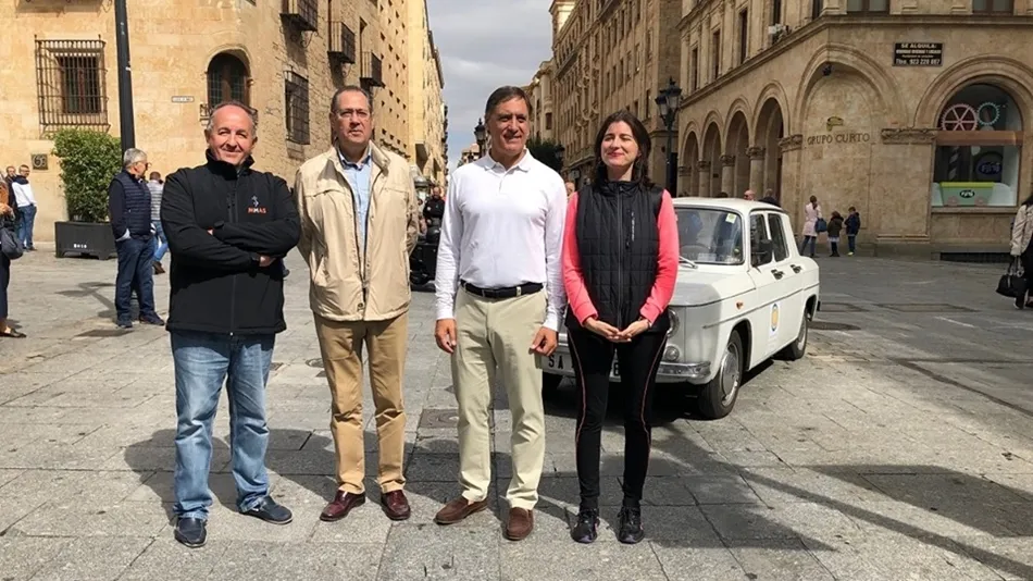 El alcalde, Carlos García Carbayo, ha participado en las actividades del Día sin coche. Foto: AytoSalamanca