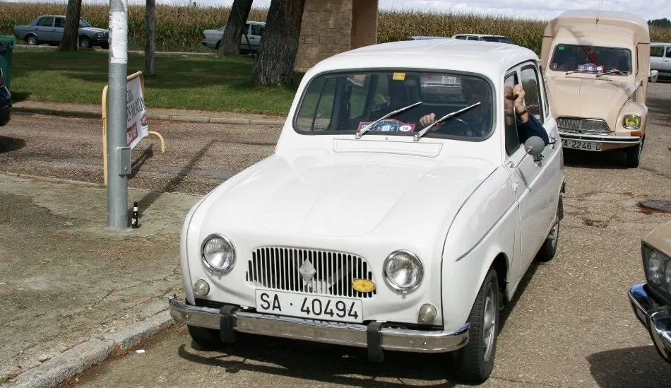 Algunos de los vehículos que participaron en esta concentración