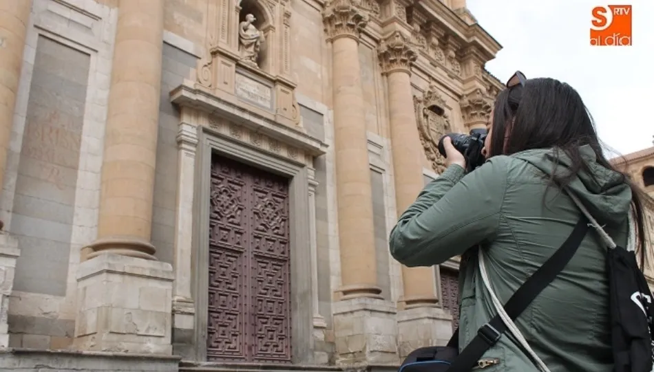 Según los datos del INE, llegaron a  la ciudad  58.975 viajeros nacionales y 31.023  internacionales