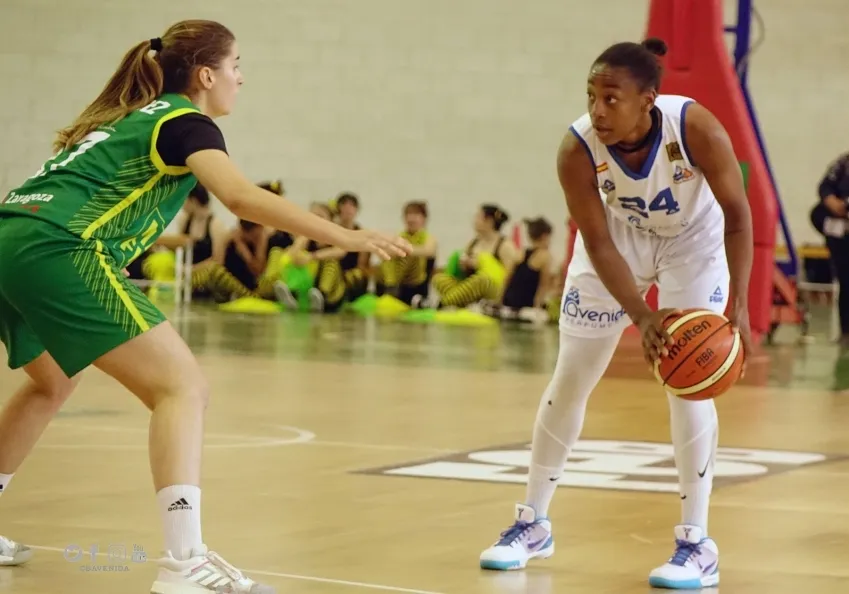 Loyd, con Avenida / CB Avenida