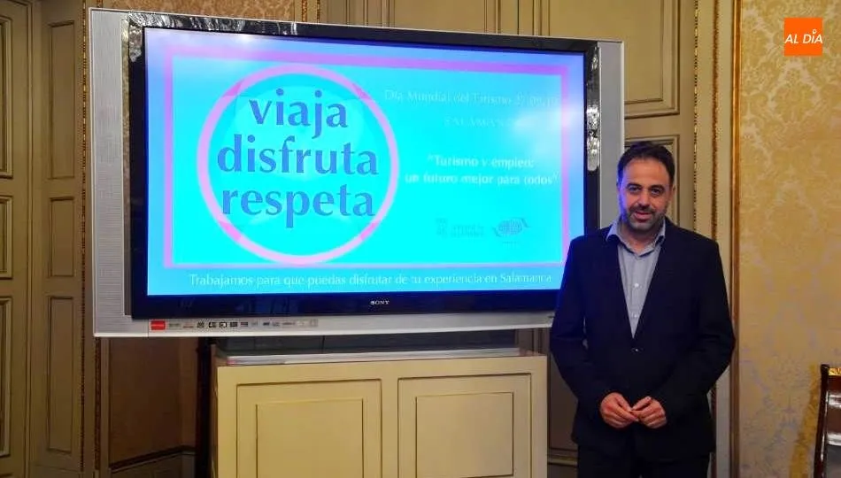 El concejal de Turismo, Fernando Castaño, en la presentación de estos actos