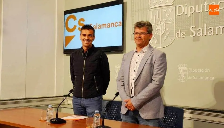 Jesús Luis de San Antonio y Manuel Hernández, diputados provinciales de Ciudadanos. Foto de Lydia González