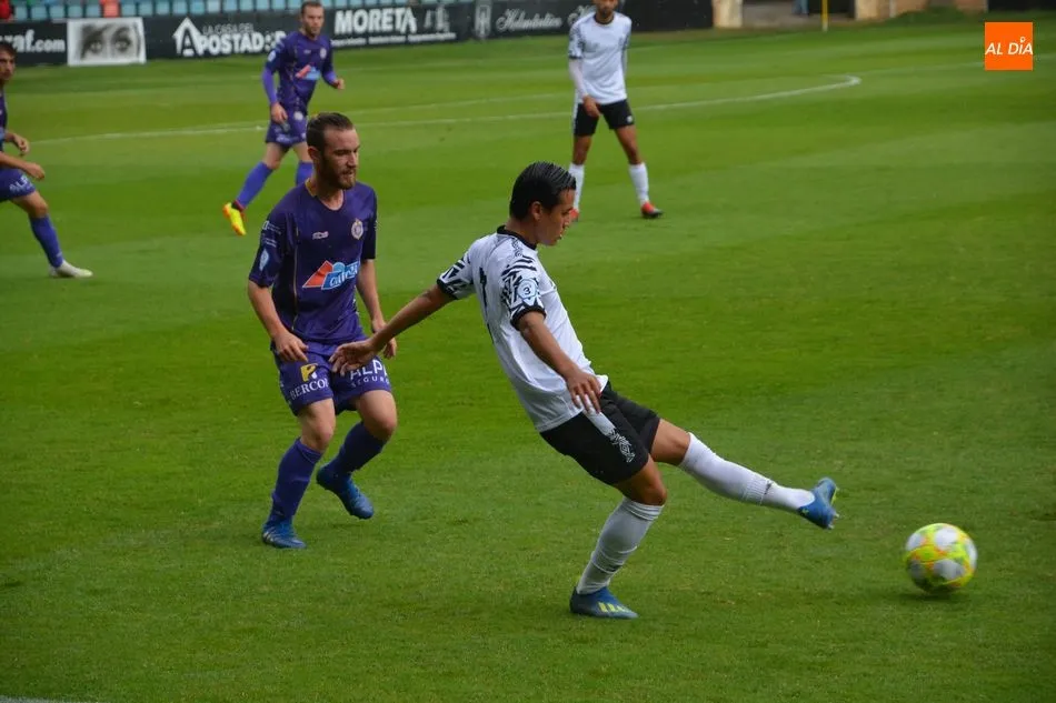 Una acción del Salamanca UDS B - Cristo Atlético
