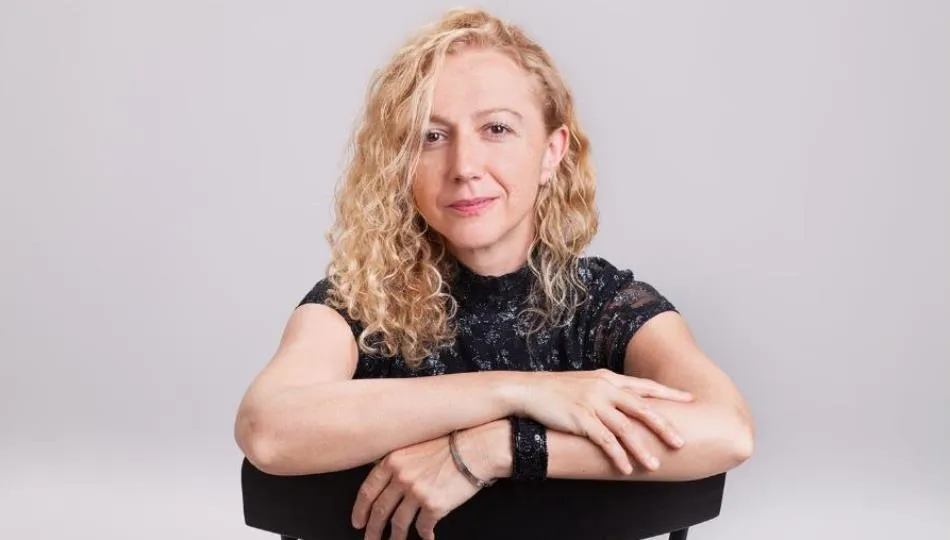 María Guerras realizó sus estudios en el Real Conservatorio Superior de Música de Madrid y en Londres