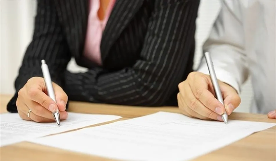 El número de divorcios tras más de una década de unión matrimonial ascendió a 355 en 2018 en Salamanca